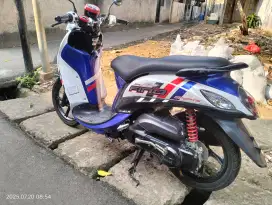 Motor bekas pakai gres