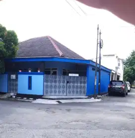 Rumah di Cakrawala timur