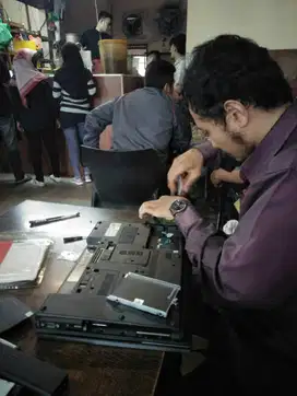 Jasa Servis Laptop PC, Service Komputer, Instal Ulang, Bisa Panggilan