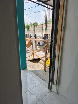 Rumah Di Cluster Pesona Karang Tengah Tangerang Luas 7x10,5 Posisi Huk