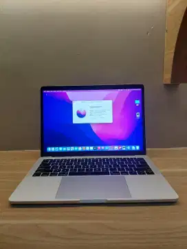 MACBOOK PRO RETINA 13INCH 2017 RAM 8GB / SSD 128GB