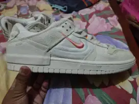 Nike SB dunk no 45 original langka ga masuk indo dapet dr luar