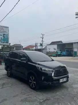 Innova Reborn V Diesel Matic upgrade Venturer Facelift