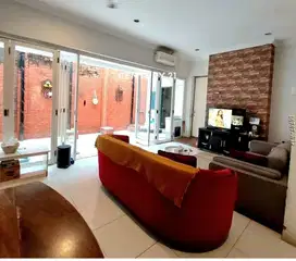 Rumah hook Emerald Bintaro Jaya Sektor 9. Lingkungan asri