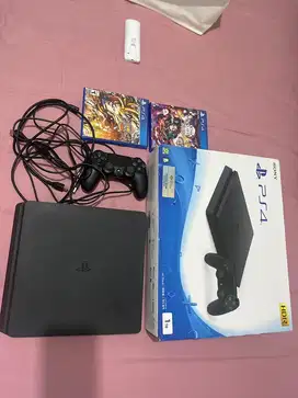 Jual PS 4 1 TB + 2 cassete dan 1 stick