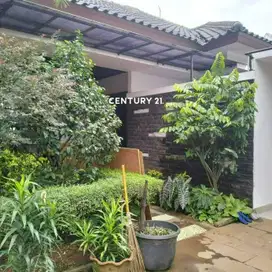 Dijual Rumah Luas Lokasi Strategis Cocok Untuk Usaha 5217