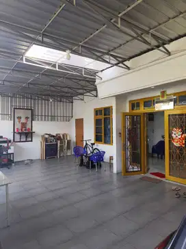 DIJUAL RUMAH VILLA