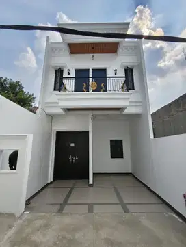 RUMAH CANTIK MEWAH SELANGKAH KE JAKSEL DAN TOL KUKUSAN