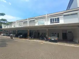 Rumah strategis