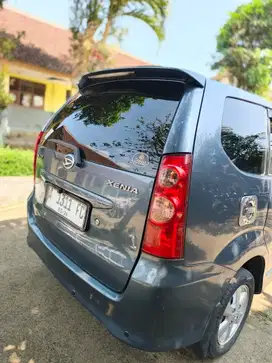 Daihatsu Xenia 2011