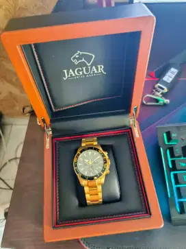 Jam tangan jaguar