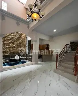 Rumah 2 Lantai di Puri Permata Tangerang