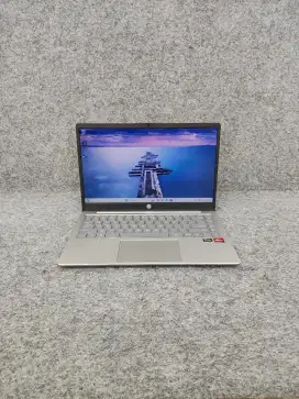 LAPTOP HP 14 - EM0015AU AMD RYZEN 5 - 7520U 8GB/512GB LIKENEW