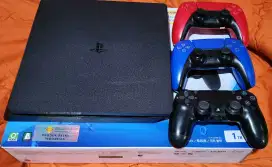 PS 4 Slim 1 TB Disk.
