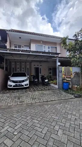 Dijual rumah siap huni di Ciawitali dekat cihanjuang cimahi bisa kpr