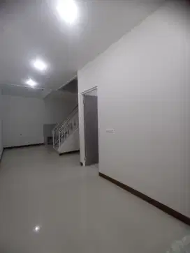 Rumah Harga 1 M an Dekat Pakuwon Mall