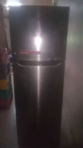 Kulkas 2 pintu LG JUMBO GRATIS ANTAR