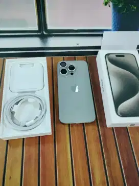 iPhone 15 pro 256 GB iBox