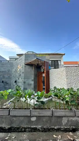 For Rent Villa Semi Furnished Modern in Berawa, Canggu