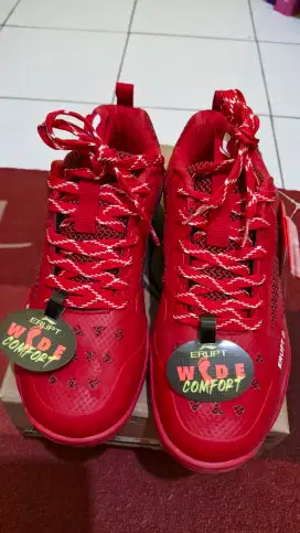 Sepatu Badminton Lining Erupt II Size 42 New