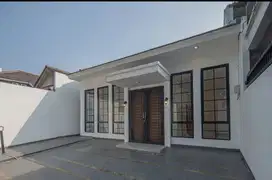 RUMAH BRAND NEW SIAP HUNI LOKASI STRATEGIS GRIYA LOKA BSD