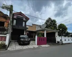 Rumah Besar Murah Cocok Usaha Area Jakal KM. 6 Lokasi Dkt UGM Dan UNY