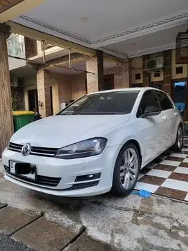 Volkswagen Golf 2013 Bensin