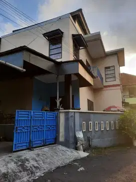 Jual Rumah LT 204m2 di Ubung