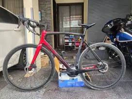 Sepeda Polygon Strattos S7 Disc