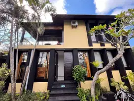 DIJUAL VILLA LANTAI 2 FULL FURNISHED LOKASI NUSA DUA BALI