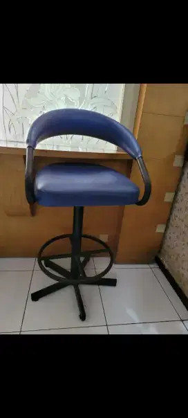 Kursi potong rambut anak