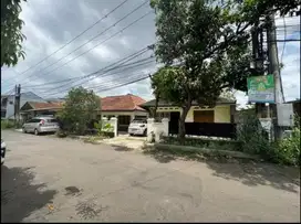 Riung Bandung rumah kokoh 3lantai jual murah lingkungan aman strategis