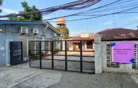 Dijual cepat bangunan komersial dipinggir jln raya tj.barat jaksel