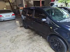 Nissan Grand livina 2010 Bensin