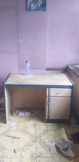 Meja kerja.meja serbaguna.