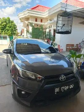 Toyota Yaris 2015 E MT