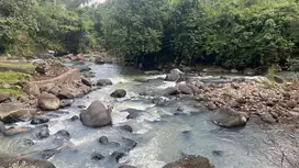Tanah cocok untuk hunian atau villa pribadi dengan pemadangan sungai