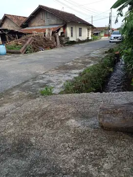 TANAH KAVLING BARAT CANDI PRAMBANAN 119M2 2,5JT/M NEGO.JK13401