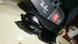 Kacamata rayband!