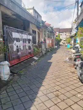 Beli Tanah 1 Are Isi Bangunan Perlu Renov di Dalung Permai