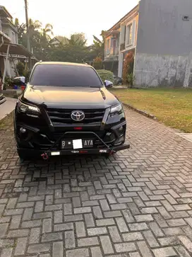 Dijual Toyota Fortuner tahun 2020 VRZ 2.4 4X2 TRD SPORTIVO HRG 395 JT