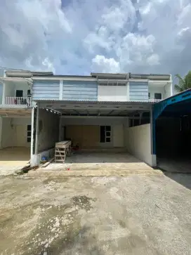 Disewakan rumah 2 lantai