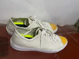 Dijual 4 pasang sepatu casual