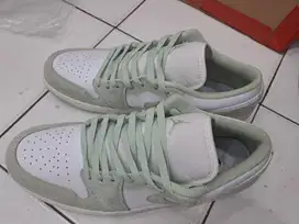 SEPATU Air Jordan 1 Low Se
