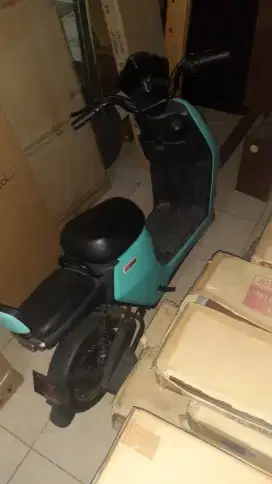 sepeda listrik merk U-Winfly