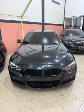 330i M sport 2019 Dp minim 5jt