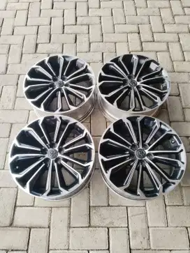 Velg ori COROLLA ALTIS R17