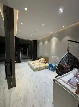 Turun Harga, Jarang Ada, Rumah Bagus Full Furnished di Muara Karang
