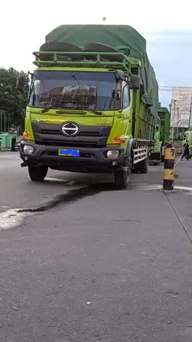 DIJUAL CEPAT – Hino FG 235 JS 2019 ‼️ Kondisi Sangat Istimewa ‼️