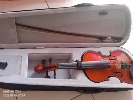 Dijual biola masih bagus